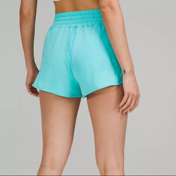 Lululemon Hotty Hot HR Short 2.5” * Electric Turquoise - Picture 4 of 5